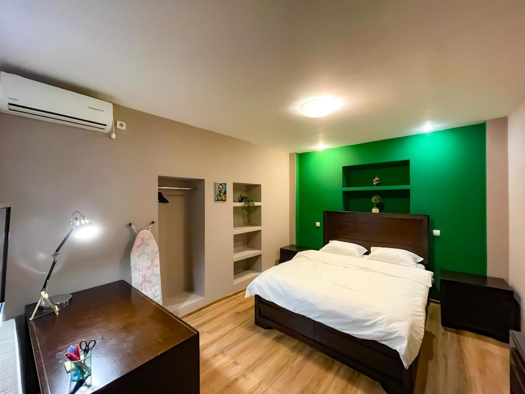 Cool Flat In The Heart Of Bucharest'S Fun And History Lägenhet Exteriör bild